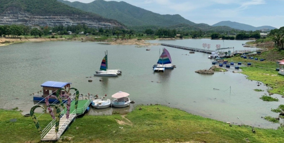 Bán lô đất gần Núi Dinh giá 4tr5/m2!