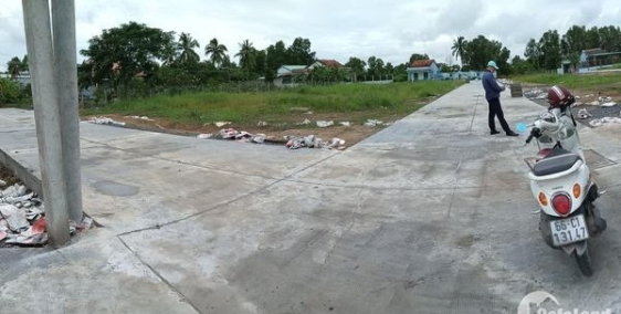 bán đất thổ cư ngay chợ Long Thượng SHR