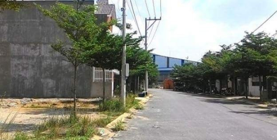 Cần bán lô đất nằm ở MT đường Nguyễn Văn Bứa, Giá: 920Tr, Diện tích: 5x18m2