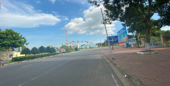 Đất xã Long Tân, bên hông Nguyễn Hữu Cảnh, gần Vành Đai 3