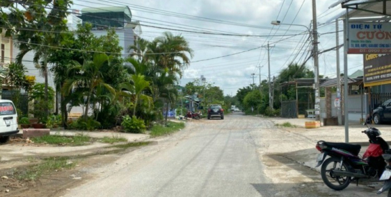 BÁN NỀN MẶT TIỀN ĐƯỜNG HOÀNG QUỐC VIỆT LỘ 23M