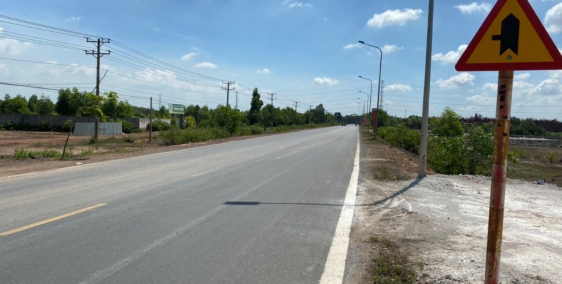 Đất mặt tiền đường Phạm thái Bường xã Phước Khánh giá còn thương lượng