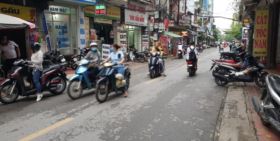 Bán nhà mặt phố Chiến Thắng lô góc 32m - 3.9 tỷ kinh doanh sầm uất