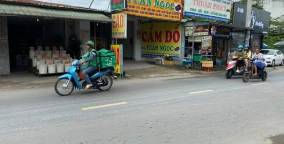 Nhà mặt tiền Phan Văn Hớn. DT 4X30 gần kế  Cầu Bà Mẫn hoặc cây xăng 61. giá 6.9