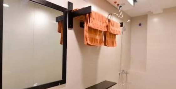 Cho thuê nhà riêng, chính chủ, hợp đồng dài hạn, tại số nhà 66B phố Trần Hưng Đạ