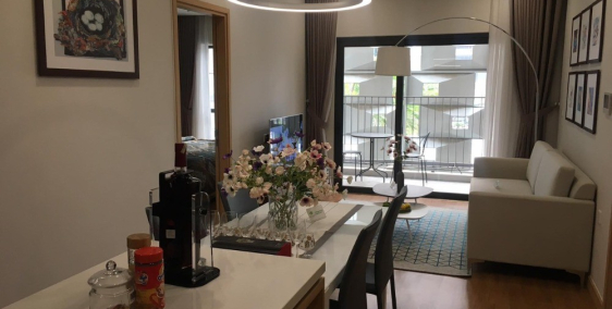 Chung cư cao cấp quận Cầu Giấy 85m2 3 phòng ngủ bàn giao nội thất cao cấp