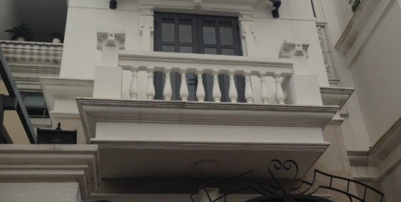 Ban-nha-gan-cong-an-phuong-thanh-xuan-duong oto-5,6ty