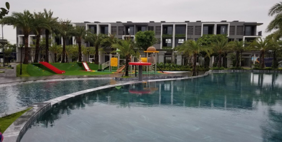 Bán Nhà Phố 1 Trệt 2 Lầu 1 Sân Thượng Tiện Ích Resort Gần Chợ Tân Phước Khánh