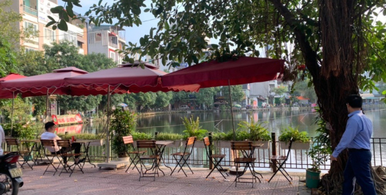 Kinh doanh, vỉa hè, view hồ đắc địa quận Ba Đình. 100m2 - mặt tiền 4m.