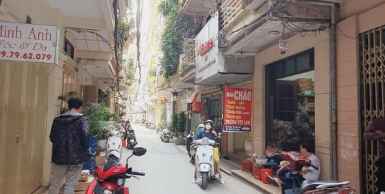 Hộ khẩu Nghĩa Tân Cầu Giấy 6 tầng phân lô ô tô đỗ cửa 4p ngủ thoáng sáng 4,4 tỷ