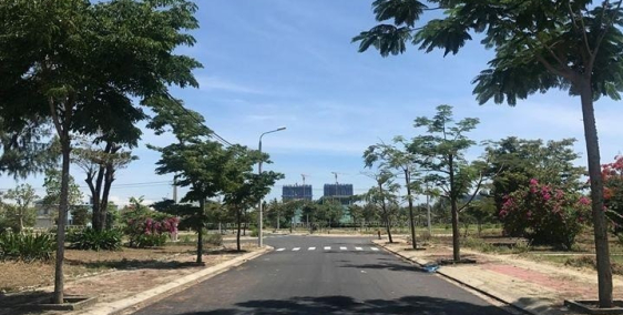 Chính chủ cần bán lô đất hướng đông đường 12m giá 430tr/170m2 thổ cư 100%