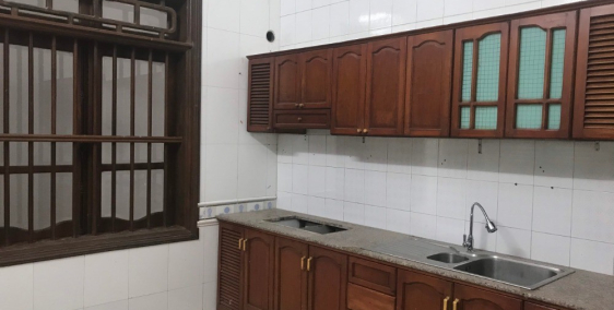 Bán nhà mặt phố 4.5 tầng gần phố Bà Triệu, Hải Dương 170m2, mặt tiền 8m, 8.5 tỷ