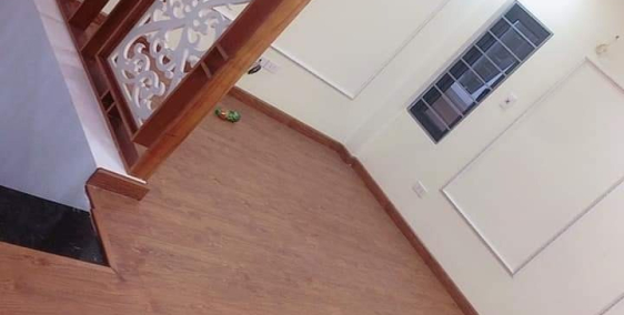 Nhà đẹp 2 mặt thoáng tiện kinh doanh nhỏ 50m2 Hồng Hà. Hoàn kiếm. 3 tỷ chút