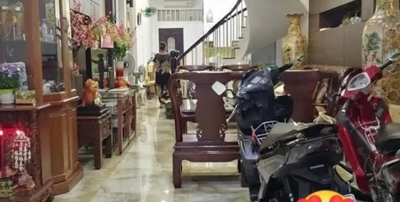 Tân Bình - Sát Quận 3 - Bán nhà 15,1 tỷ xe hơi vào nhà, đường Lê Văn Sỹ