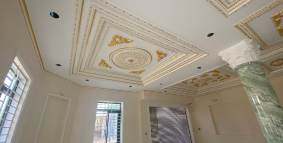 Chính chủ do kẹt tiền ngân hàng cần bán gấp nhà 2 lầu đối diện chợ nam tân uyên