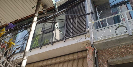 Hạ 3 tỷ bán tòa văn phòng mặt tiền hơn 6m còn lại xót lại phố Ngụy Như Kon Tum.