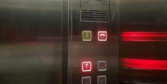 Bán nhà Đào Tấn 62m2 thang máy kinh doanh giá 7.98 tỷ