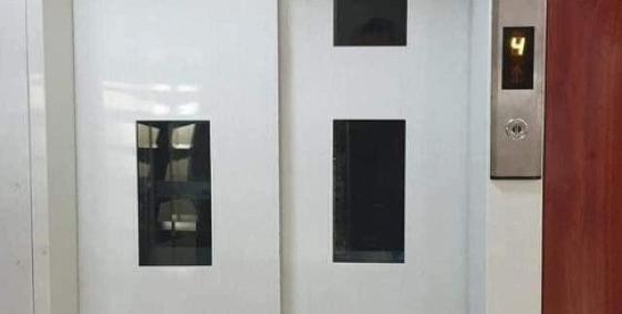 phạm văn đồng 45mx5tầng ô tô tránh kinh doanh thang máy