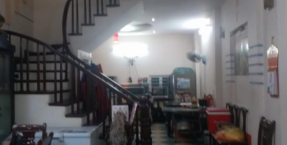 Bán nhà riêng 5 tầng Tôn Thất Tùng, ngõ to oto đỗ cửa, giá 6.6 tỷ