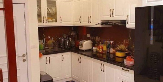 Bán gấp nhà Giáp Bát 5T MT5m, ô tô đỗ cửa, KD, gần hồ điều hoà, nhỉnh 4 tỷ