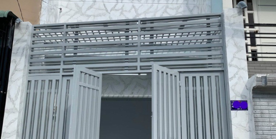 cần bán căn nhà ngay mặt tiền chợ cầu xáng bình chánh ,tphcm, shr