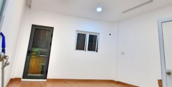 Chỉ 2.5 tỷ HXH 4m, đường Hồ Bá Kiện, P.15, Quận 10, 3 tầng, SIÊU HIẾM