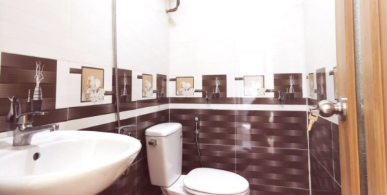 HXH, Lý Thường Kiệt, Quận 10, 3 tầng, Nhà mới ở ngay, chỉ 2.85 tỷ