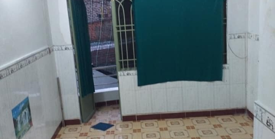 nhà 2tỷ5 Âu cơ, HXH 18m2, sổ đẹp, không lộ giới