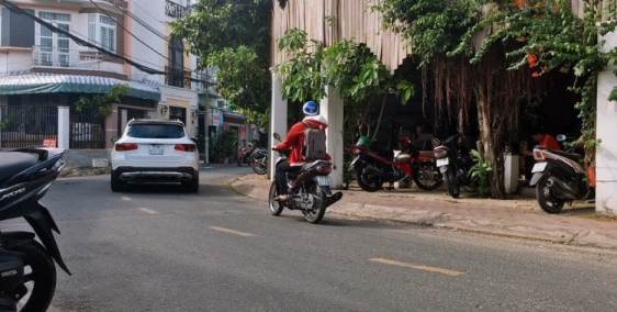 BÁN NHÀ HÀNG HIẾM,Hoàng Diệu ,Linh Chiêu,Thủ Đức, 3 tỷ 55, 77m2