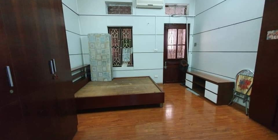 Bán ĐẤT gấp! Vị trí siêu đẹp bên hồ tại Đức Diễn, Phúc Diễn,35m2, giá 2.25 tỷ.