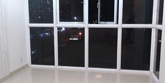 Cần cho thuê căn hộ Hưng Phát 1 giá 8tr/tháng 2pn có nội thất dính tường