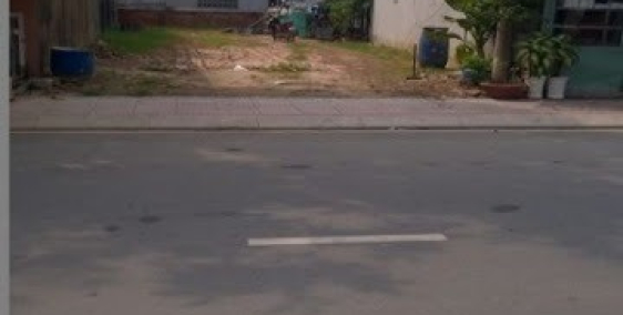 CẦN TIỀN BÁN GẤP LÔ ĐẤT NGAY MẶT TIỀN ĐƯỜNG HƯƠNG LỘ 11, 5X20, 1TY6