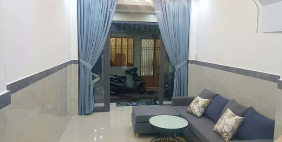 Nhà đẹp mới xây, gần Trường Sa, 31m2 chỉ 5,6 tỷ