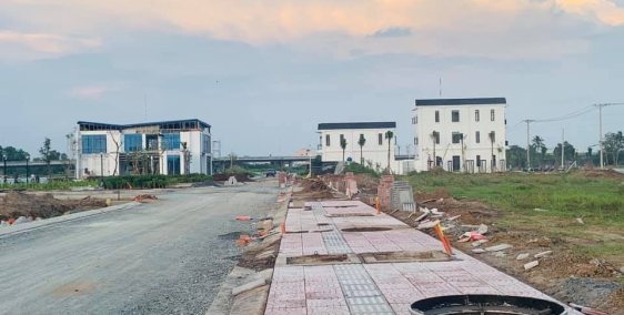 Mở bán 30 lô đất nền ngay chợ Hưng Long, Bình Chánh. Hạ tầng chuẩn 5 sao