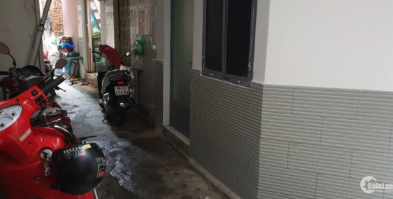 Chính chủ bán nhà hẻm 170 Hoàng Văn Thụ, diện tích đất 11m2, 1 trệt, 2 lầu