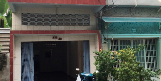 Cho thuê nhà nguyên căn HXH đường Nguyễn Trãi Q1, DT:120m2