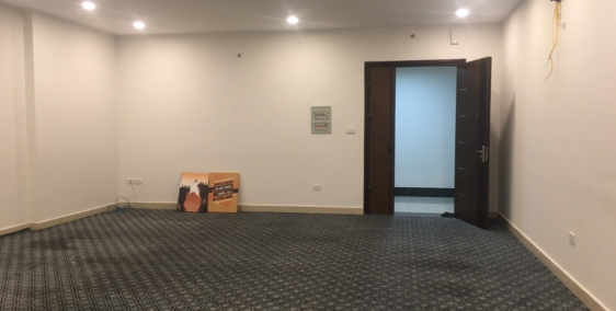 Cần bán gấp chung cư 60 Hoàng Quốc Việt, 03PN, S=117,7m2, phòng khách cực rộng