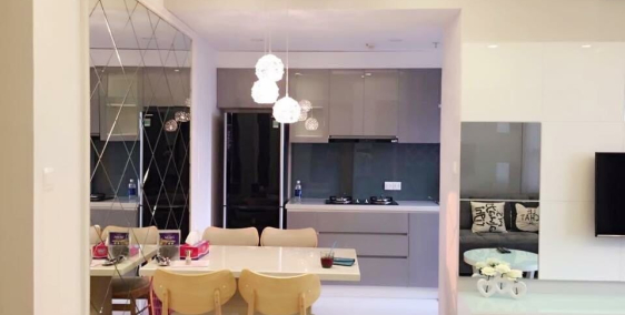 Căn hộ cao cấp Sunrise city 2 phòng ngủ giá 3 tỷ 750 đã có sổ hồng riêng.