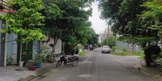 Bán gấp lô khu Nguyễn Văn Dung, Phường 6, Gò Vấp, SHR giá 3.7 tỷ/80M2, đường 8m,