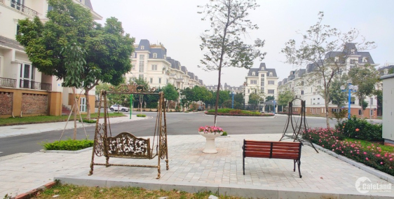 Bán gấp lô đất view công viên đẹp, ngay cổng, mặt đường 19m cực kỳ thoáng mát