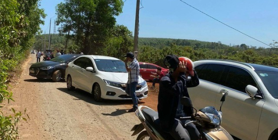 Cần bán gấp lô đất giáp suối sát ĐH704 gần chợ Định An Dầu Tiếng BD