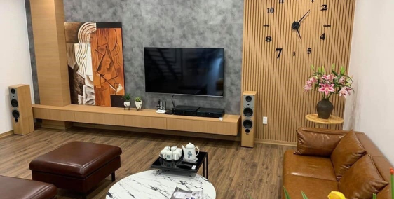 Nhà mới đường Láng 35m X 5 tầng-mặt tiền 4m ÔTÔ đỗ cửa chỉ nhỉnh 5 tỷ