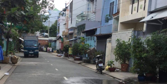 Bán nhà HXH Đồng Đen, Tân Bình, 4x13m, 4 tầng, chỉ 6,5 tỷ (TL)