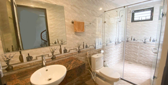 Bán nhà mặt phố Thụy Khuê, 2 mặt phố, Thang máy, DT 70m2*7 tầng, giá 2