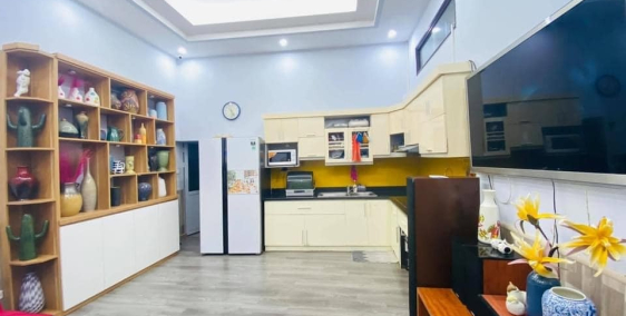 Bán Nhà Tây Hồ, 50m2, 6m Mặt Tiền, Ngõ Rộng, 10p Ra Hồ Tây. Giá Nhỉnh 3 Tỷ