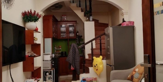 Bán gấp nhà Vĩnh Phúc-Ba Đình 36m2 x 5 tầng nhà thiết kế hiện đại giá 3.75 tỷ thương lượng