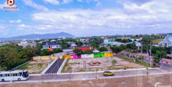 Vị trí mặt tiền đường rộng, đất đô thị, giá tốt, đã có sổ đỏ, thanh toán nhanh.