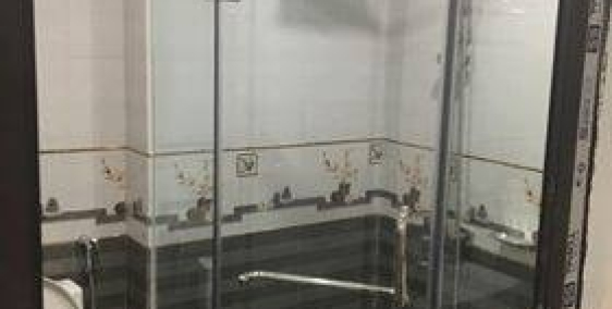 Bán nhà đẹp nội thất sang trọng, đúng 10m ra ô tô, phố Lê Thanh Nghị giá 3.7 tỷ.