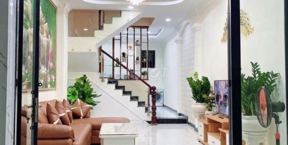 Cần Bán Nhà 1 Trệt 1 Lầu Diện Tích 6x20 . Gần Khu Dân Cư An Phú Tây . Shr