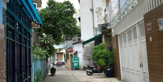 Bán nhà Tô hiến thành HXH 4 tầng 27m2 giá 5.5 tỷ